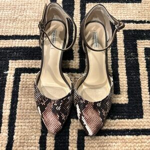 Alex Marie Brown Snakeskin Heels. Size is US 7.